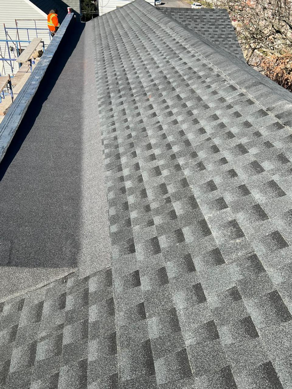 Asphalt shingle